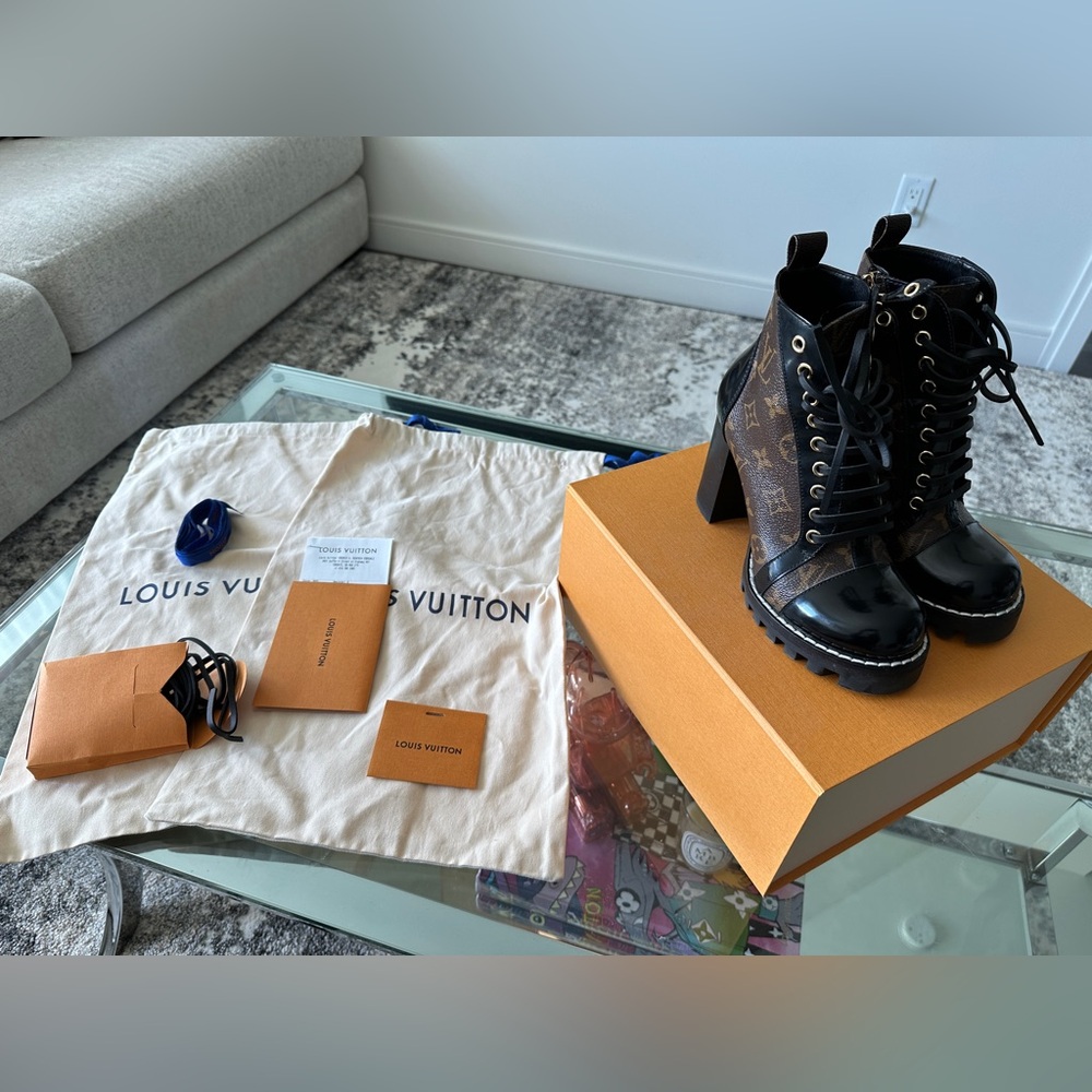 LV Star Trail Ankle Boot size 5.5